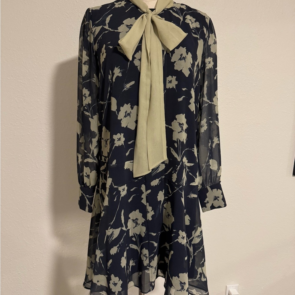 Alexia Admor Navy and Cream Floral Long Sleeve Dress